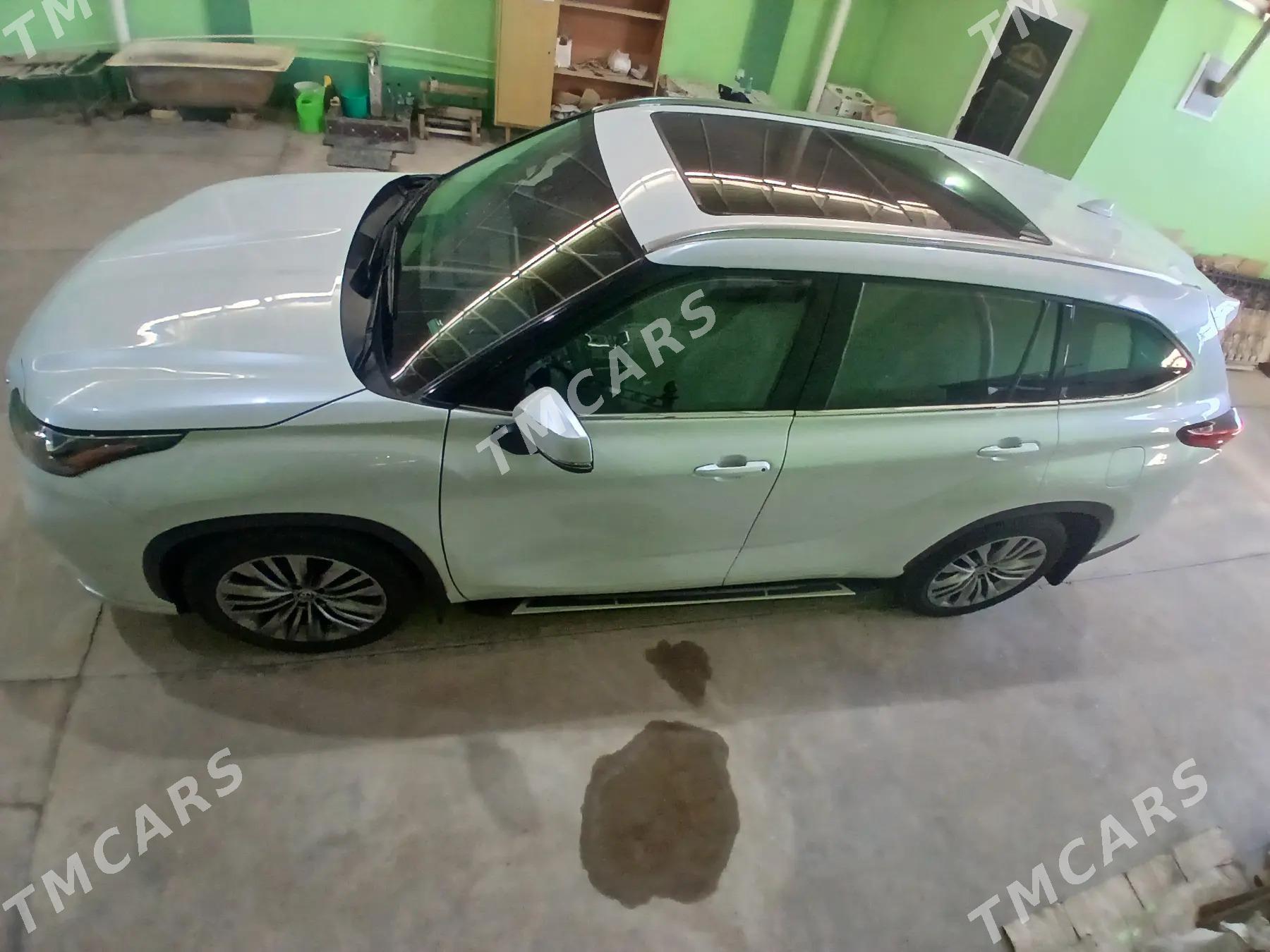 Toyota Highlander 2021 - 647 000 TMT - Туркменабат - img 3