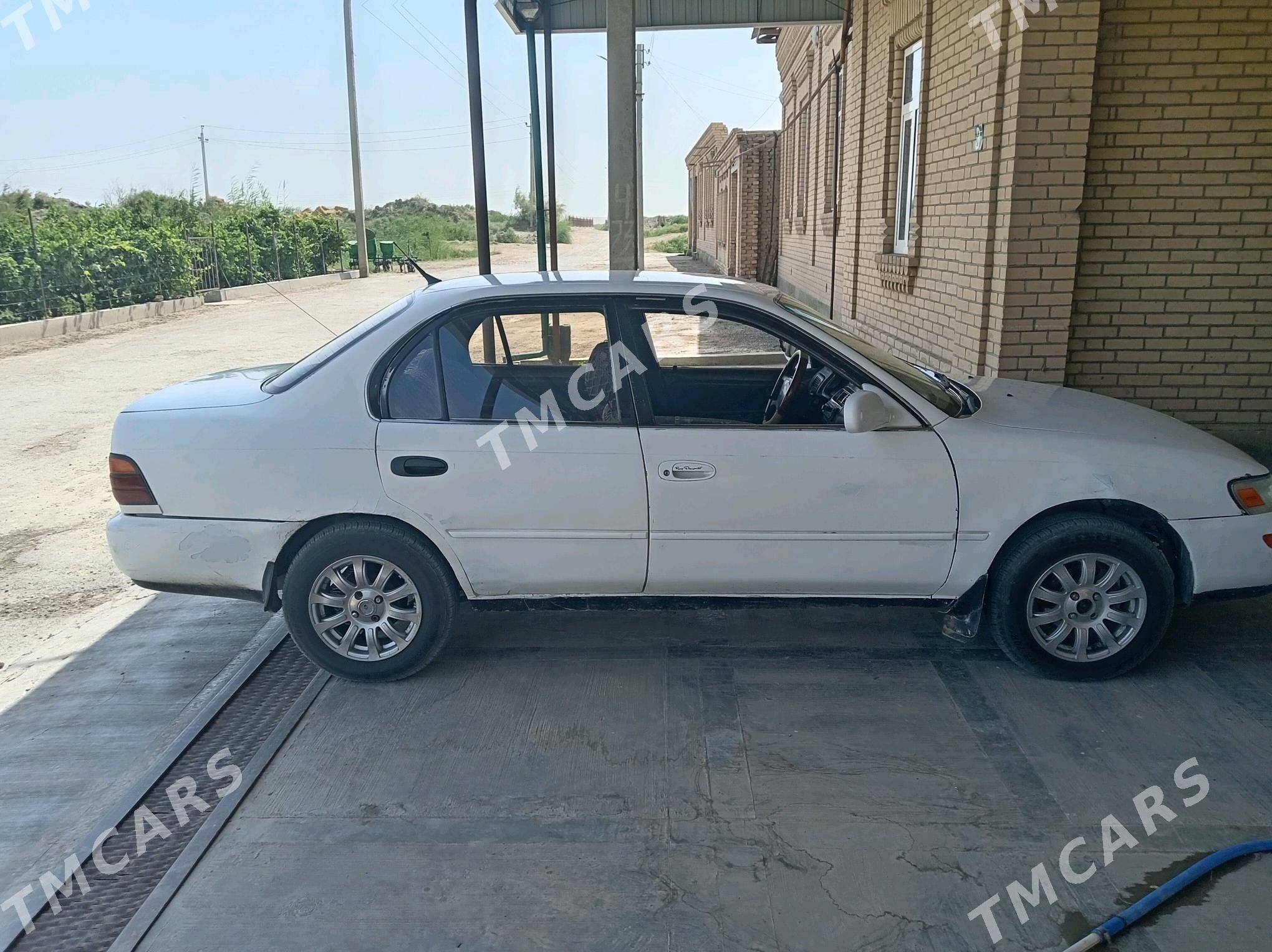 Toyota Corolla 1994 - 36 000 TMT - Чарджоу - img 4