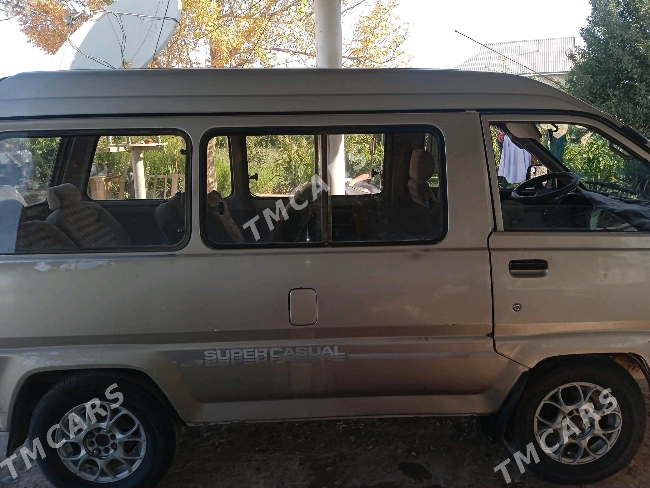 Toyota Town Ace 1989 - 25 000 TMT - Сакарчага - img 3