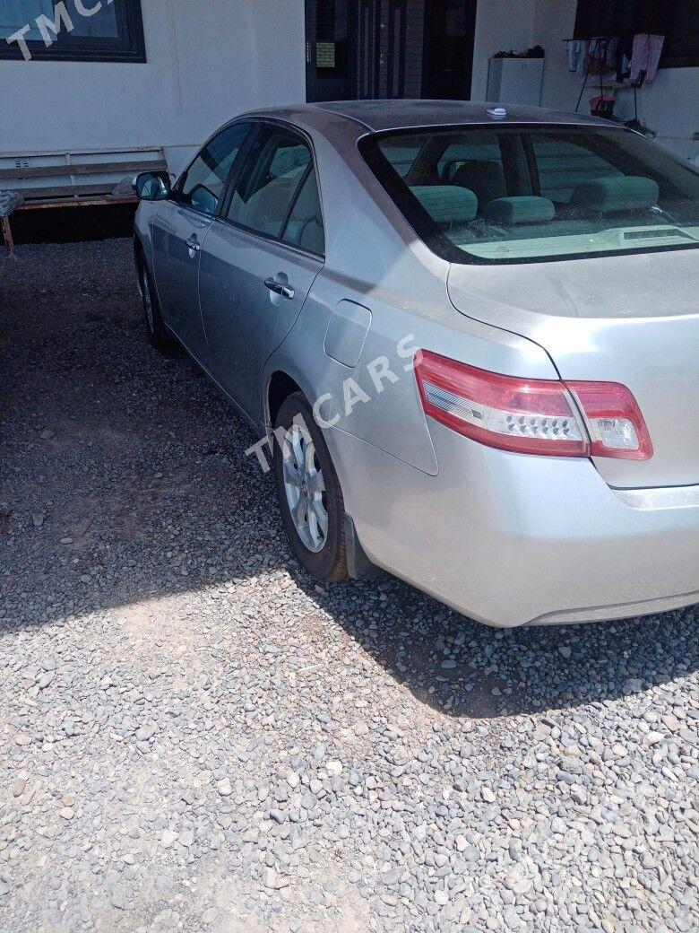 Toyota Camry 2011 - 195 000 TMT - Мары - img 2