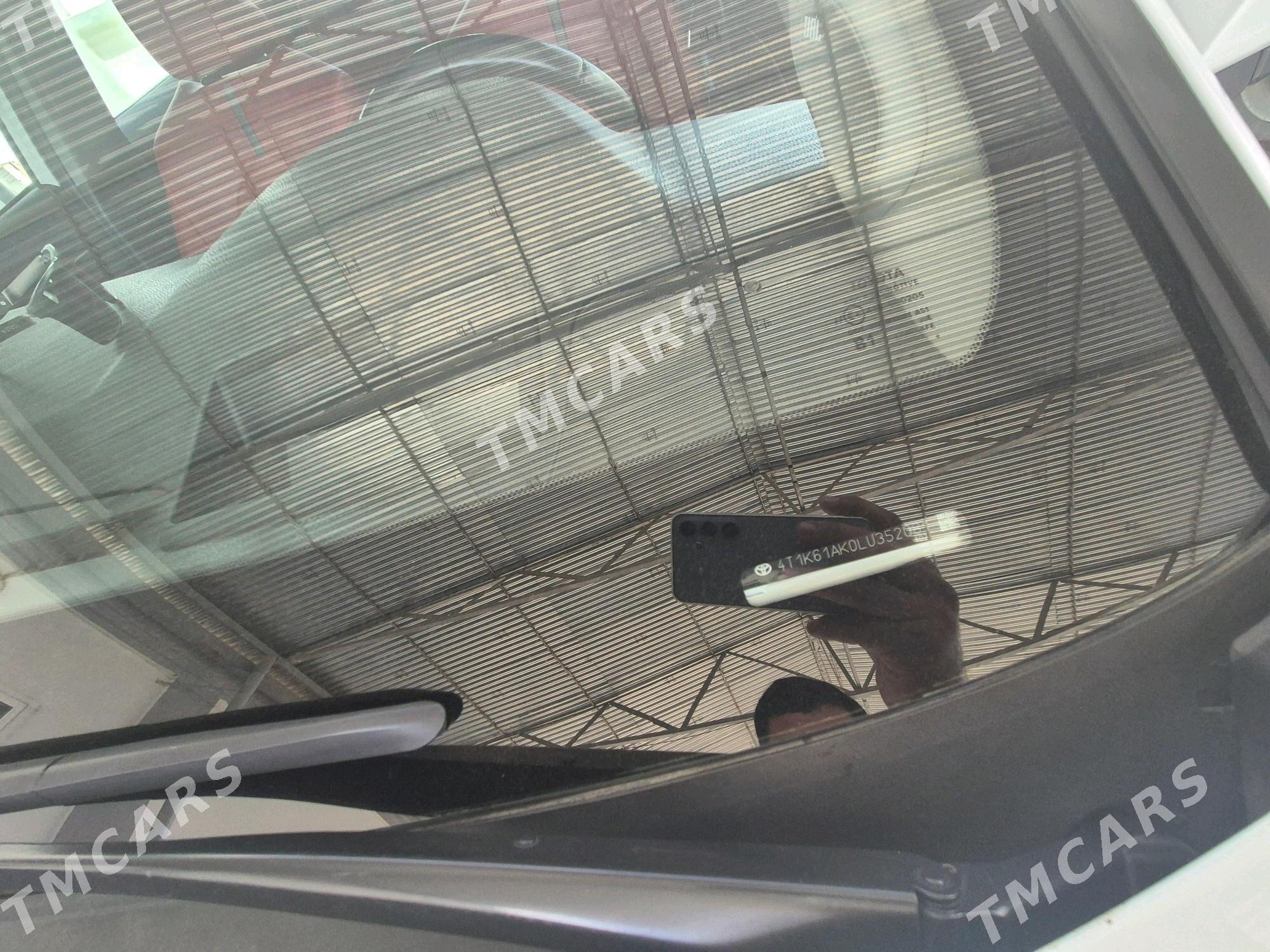 Toyota Camry 2020 - 360 000 TMT - Gökdepe - img 4