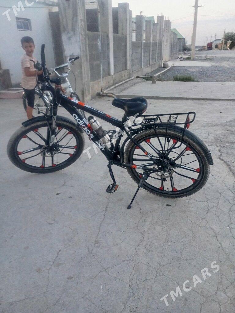adidas - Гёкдепе - img 3