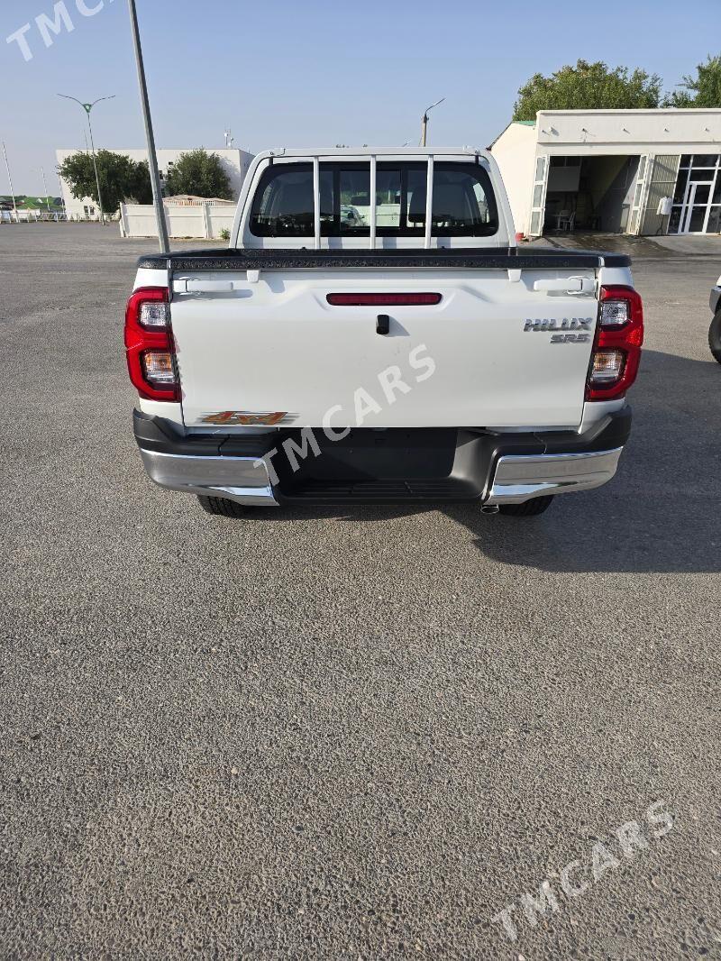 Toyota Hilux 2025 - 682 000 TMT - Aşgabat - img 3