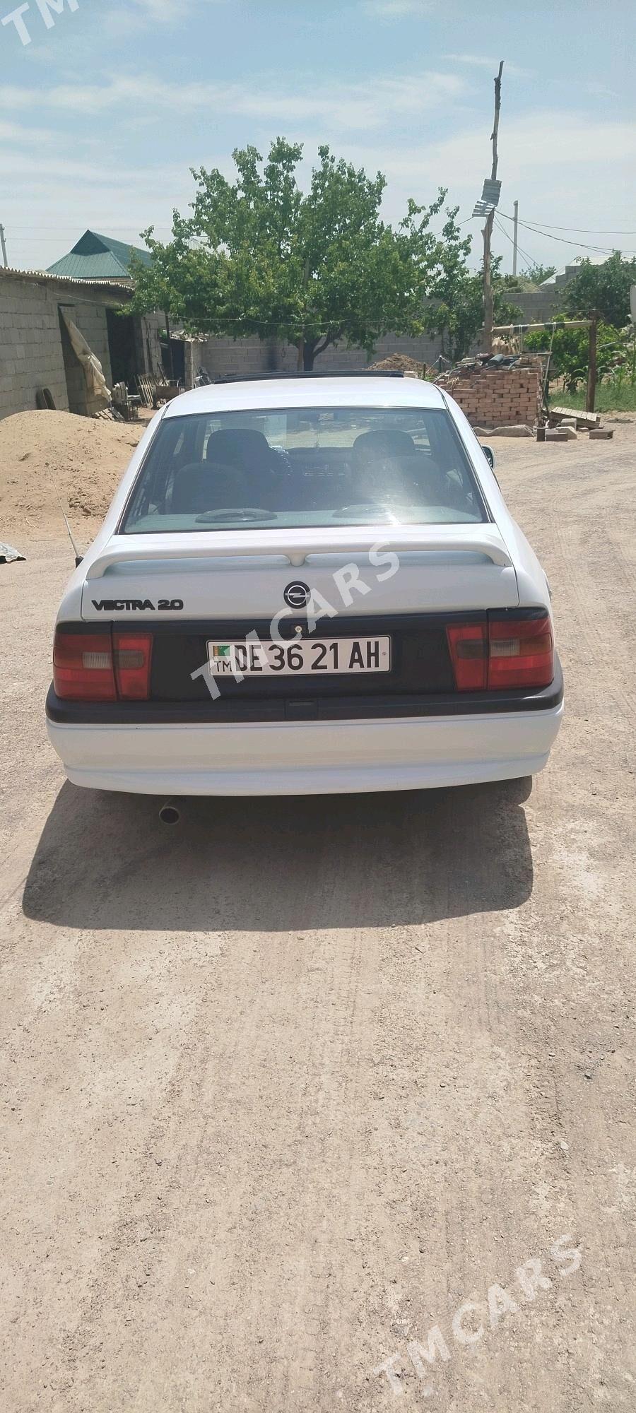Opel Vectra 1989 - 45 000 TMT - Бахарден - img 4