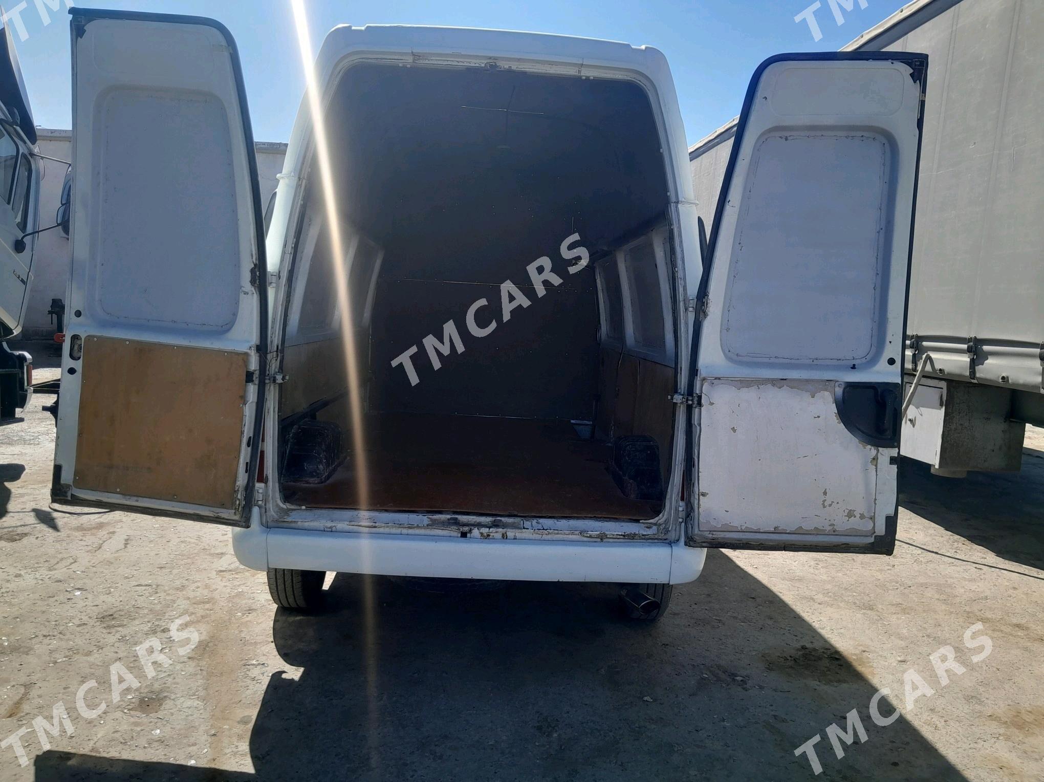 Ford Transit Connect 2009 - 45 000 TMT - Türkmenabat - img 6