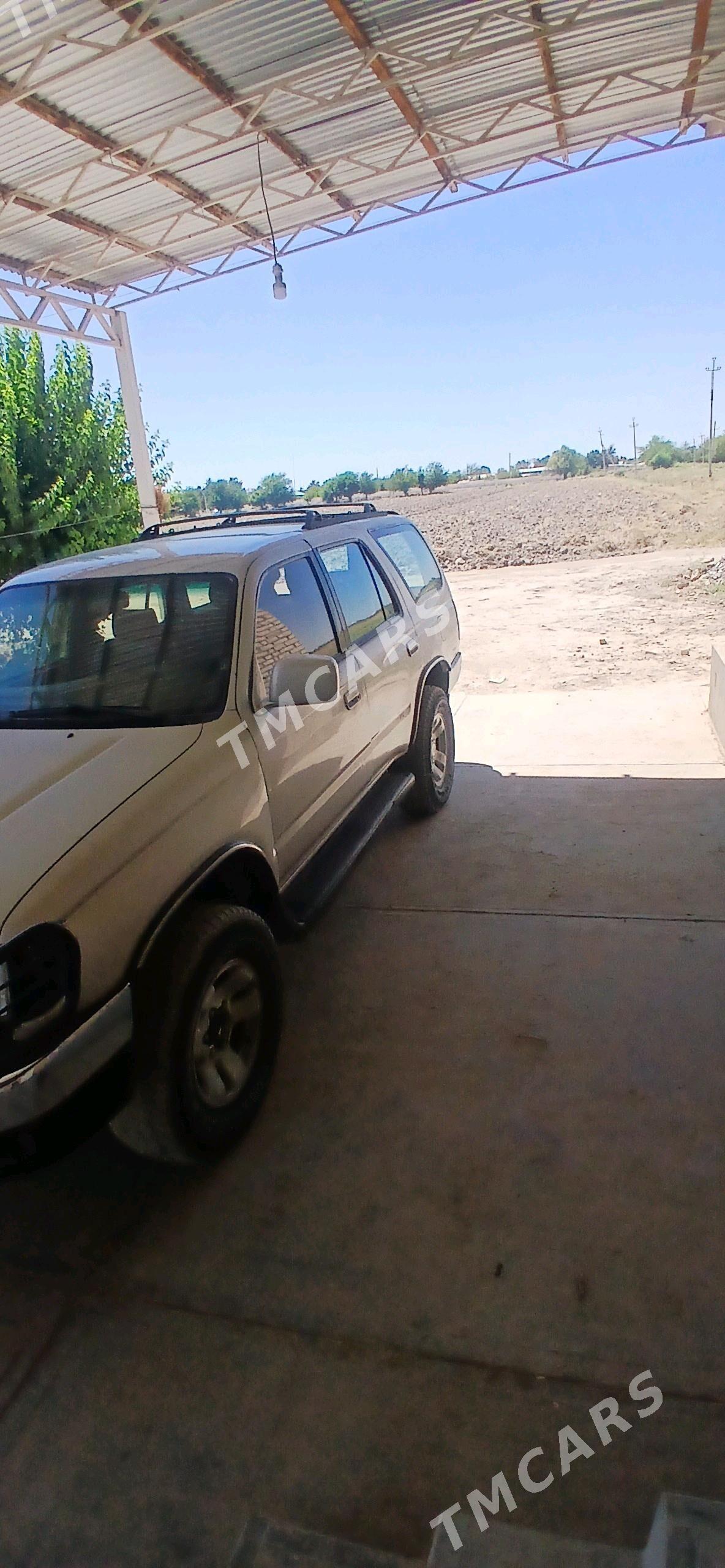 Toyota 4Runner 1998 - 95 000 TMT - Türkmengala - img 3