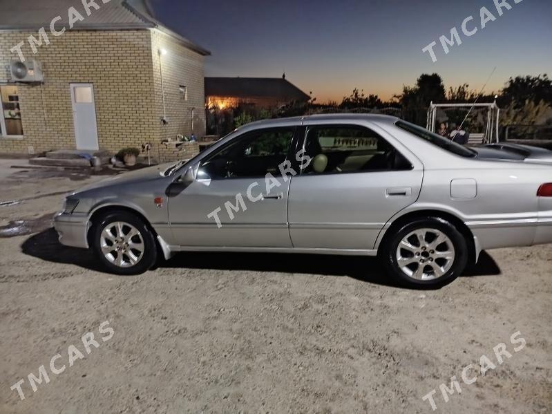 Toyota Camry 1997 - 150 000 TMT - Мары - img 8