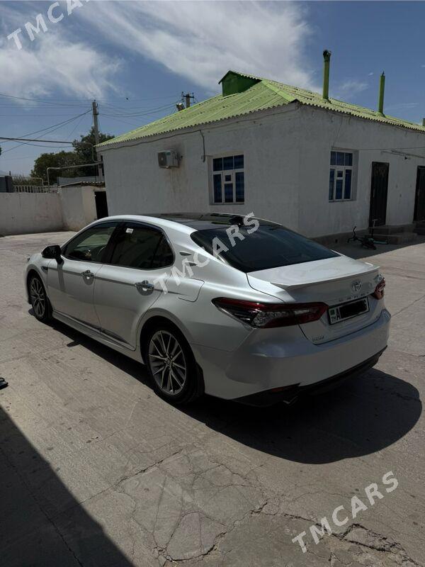 Toyota Camry 2022 - 615 000 TMT - Aşgabat - img 3