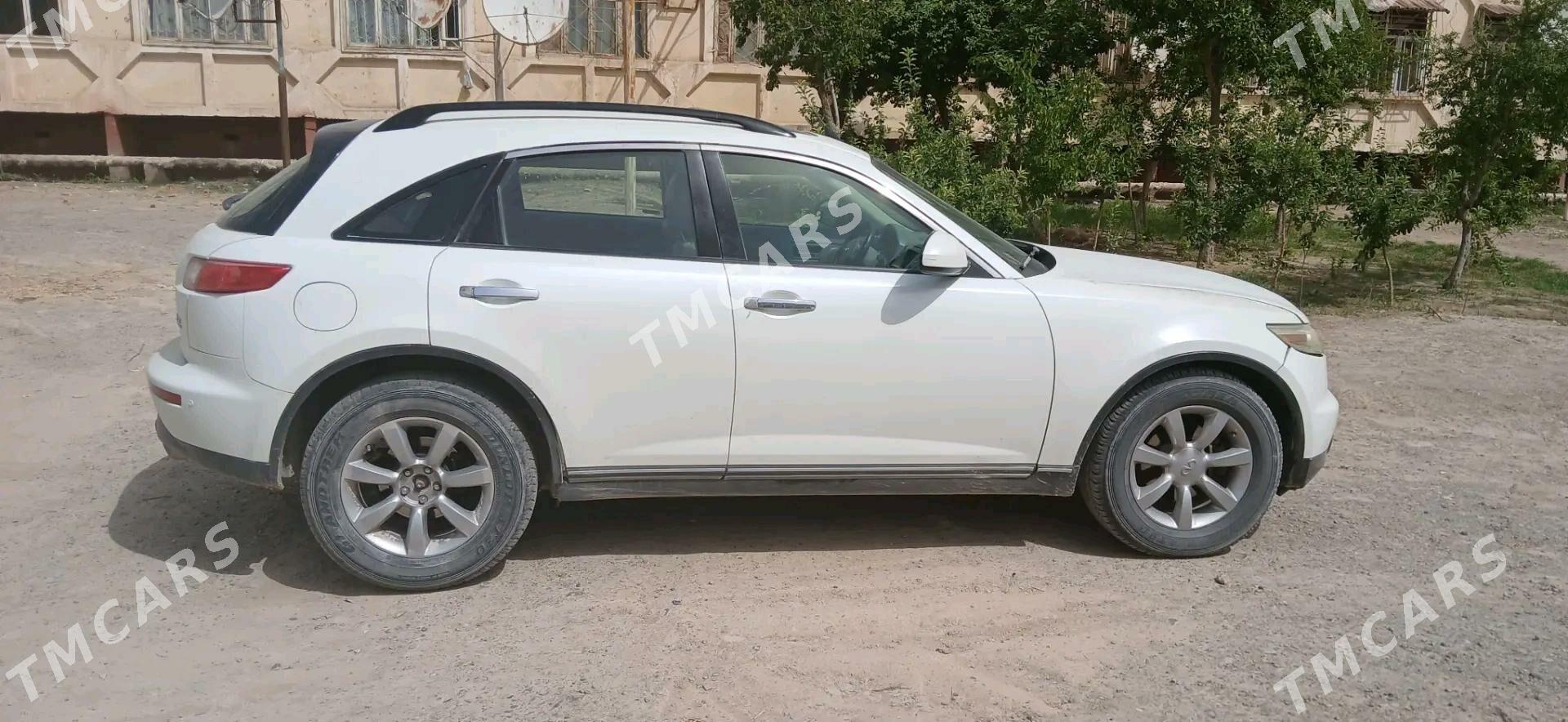Infiniti FX35 2005 - 120 000 TMT - Baýramaly - img 3