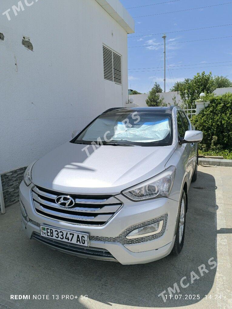 Hyundai Santa Fe 2013 - 230 000 TMT - Ашхабад - img 3
