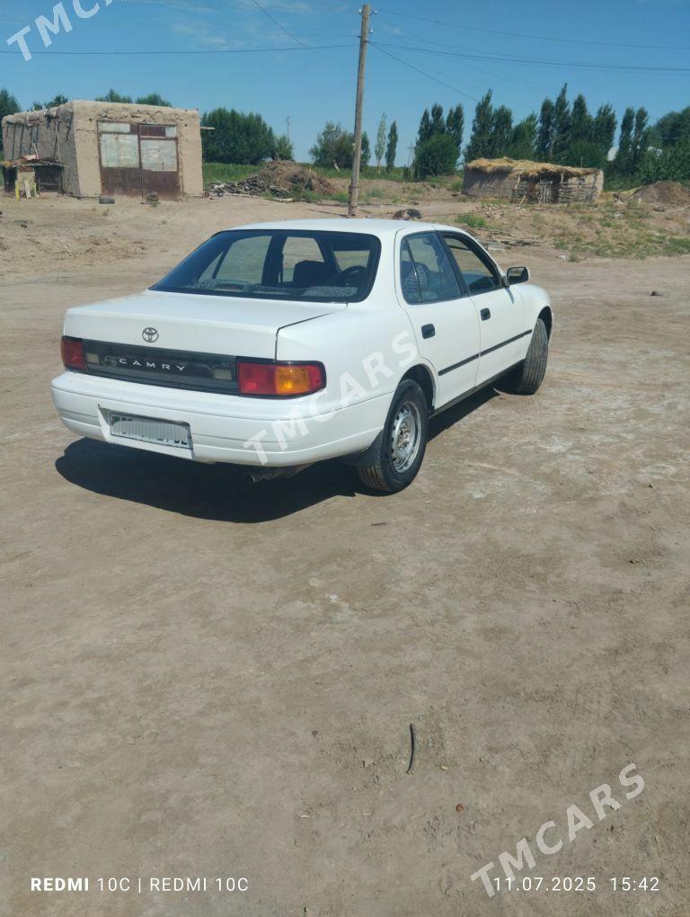 Toyota Camry 1992 - 75 000 TMT - Болдумсаз - img 3
