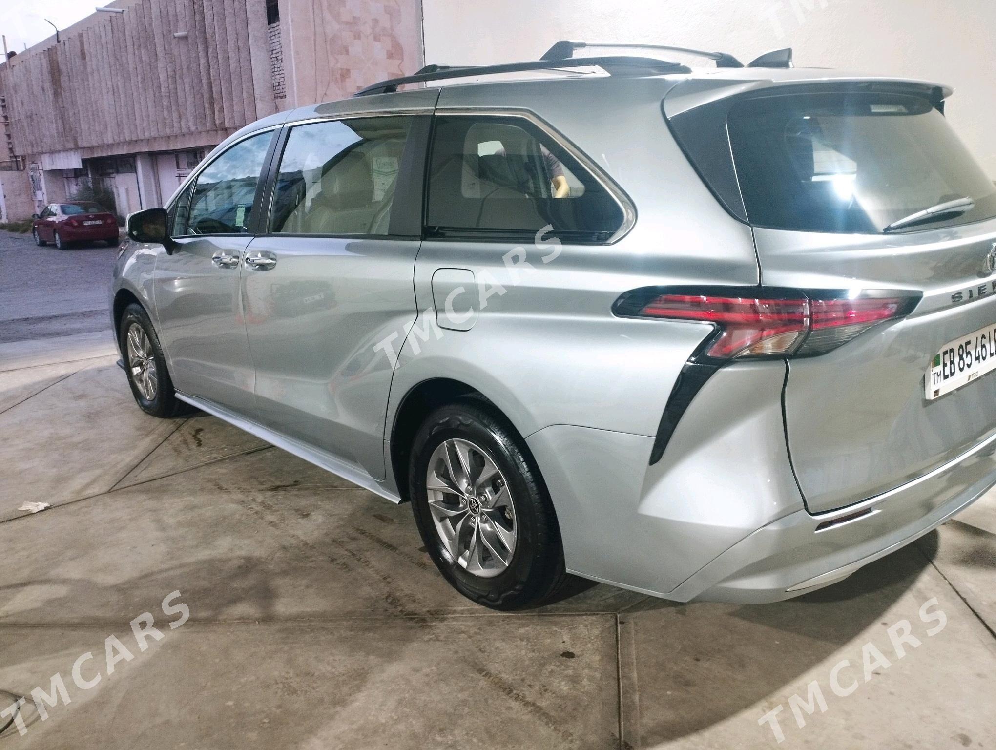Toyota Sienna 2022 - 510 000 TMT - Туркменабат - img 2