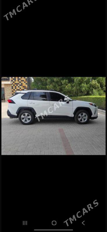 Toyota RAV4 2021 - 240 000 TMT - Ашхабад - img 4