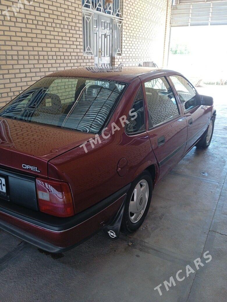 Opel Vectra 1992 - 45 000 TMT - Мары - img 3