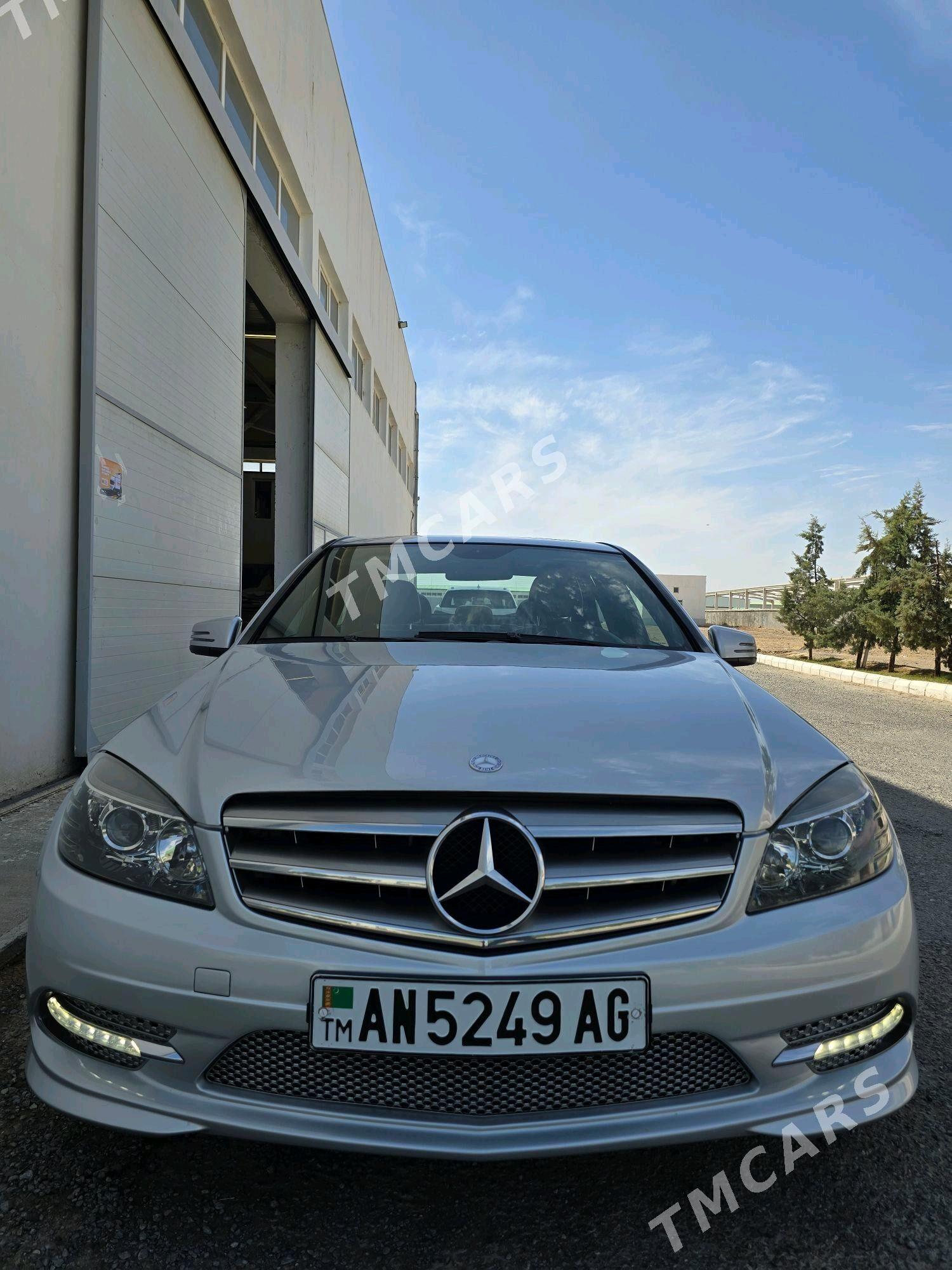 Mercedes-Benz C300 2010 - 225 000 TMT - Ашхабад - img 2