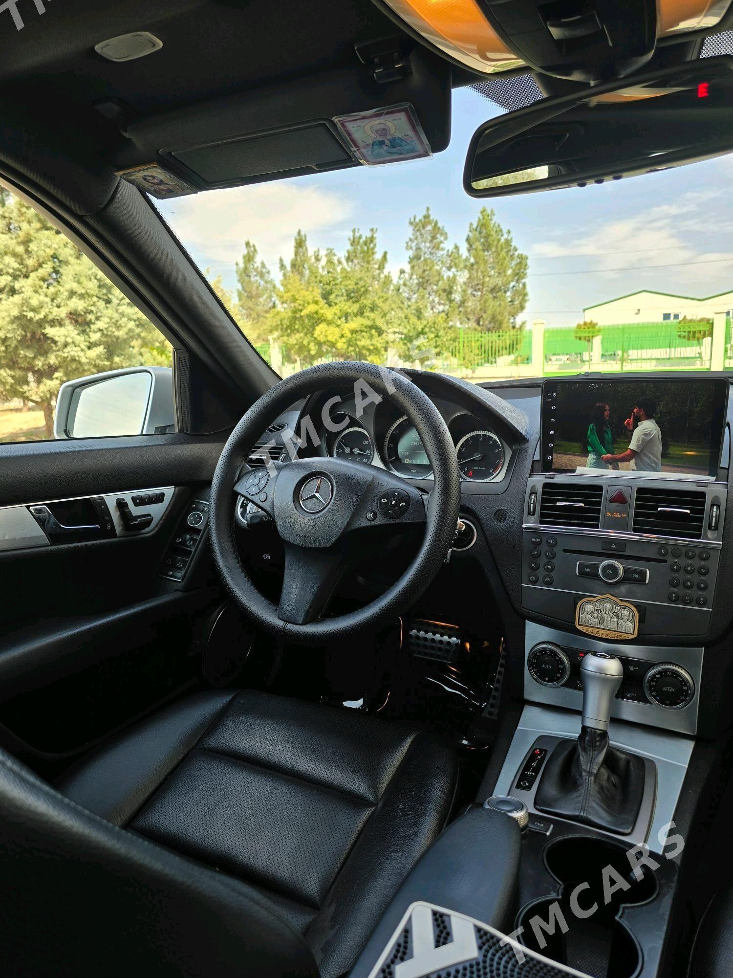 Mercedes-Benz C300 2010 - 225 000 TMT - Ашхабад - img 4