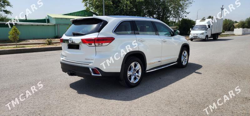Toyota Highlander 2018 - 550 000 TMT - Aşgabat - img 4