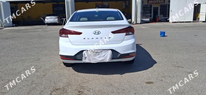 Hyundai Elantra 2019 - 220 000 TMT - 15-nji tapgyr - img 4