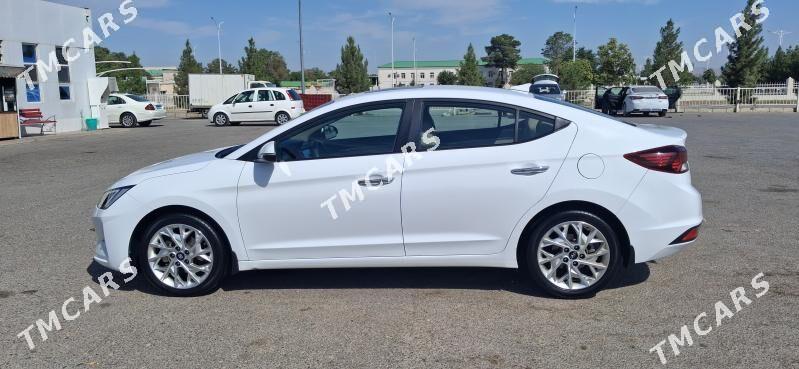 Hyundai Elantra 2019 - 220 000 TMT - 15-nji tapgyr - img 6