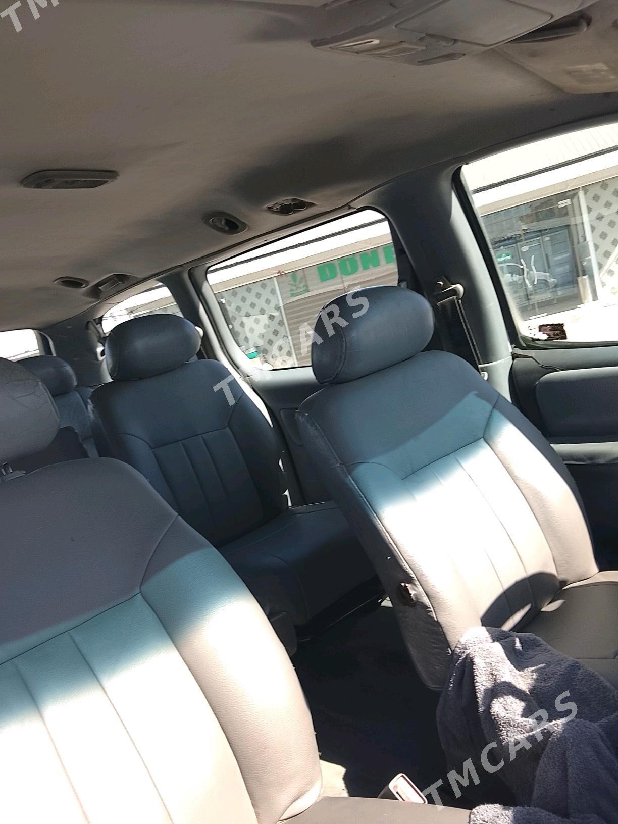 Toyota Sienna 1998 - 110 000 TMT - Теджен - img 5