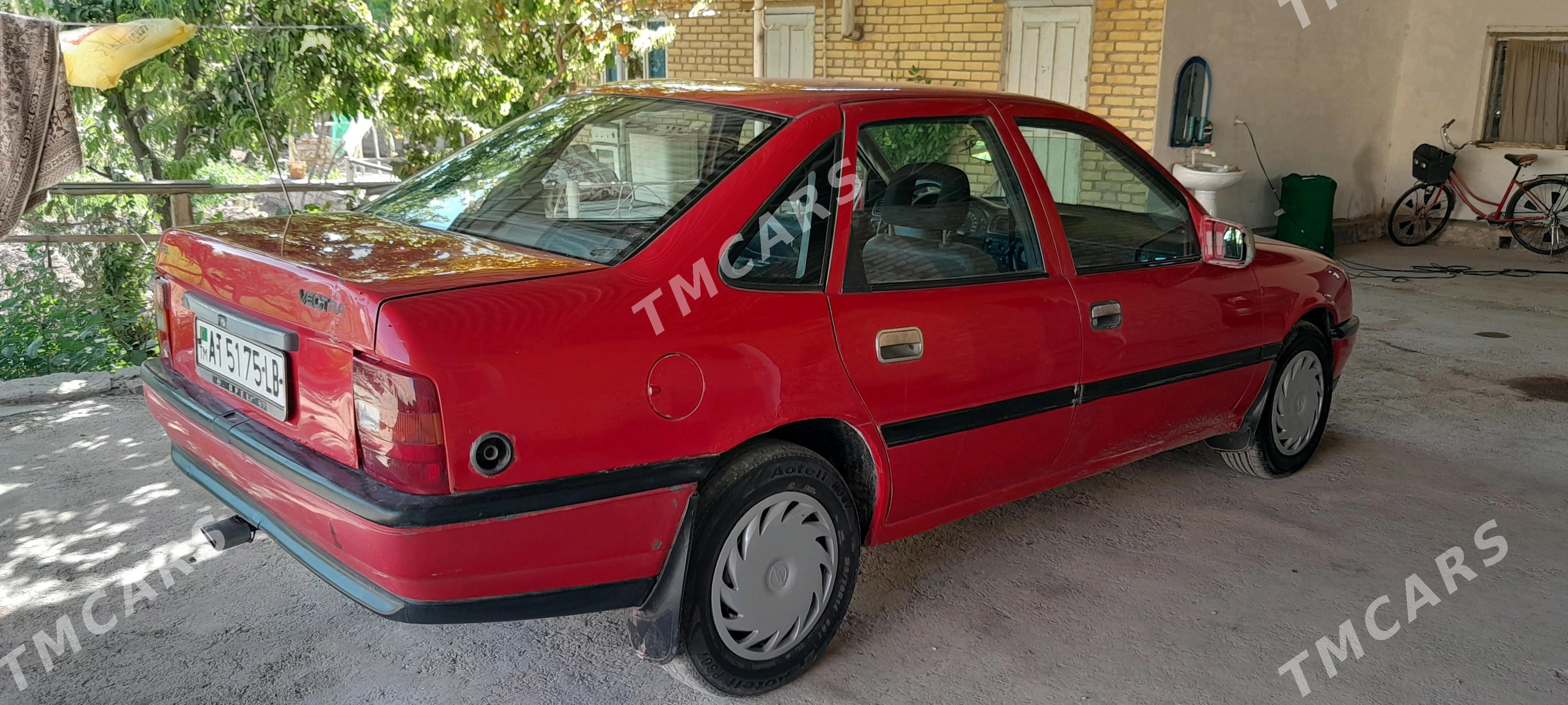 Opel Vectra 1992 - 30 000 TMT - Saýat - img 3