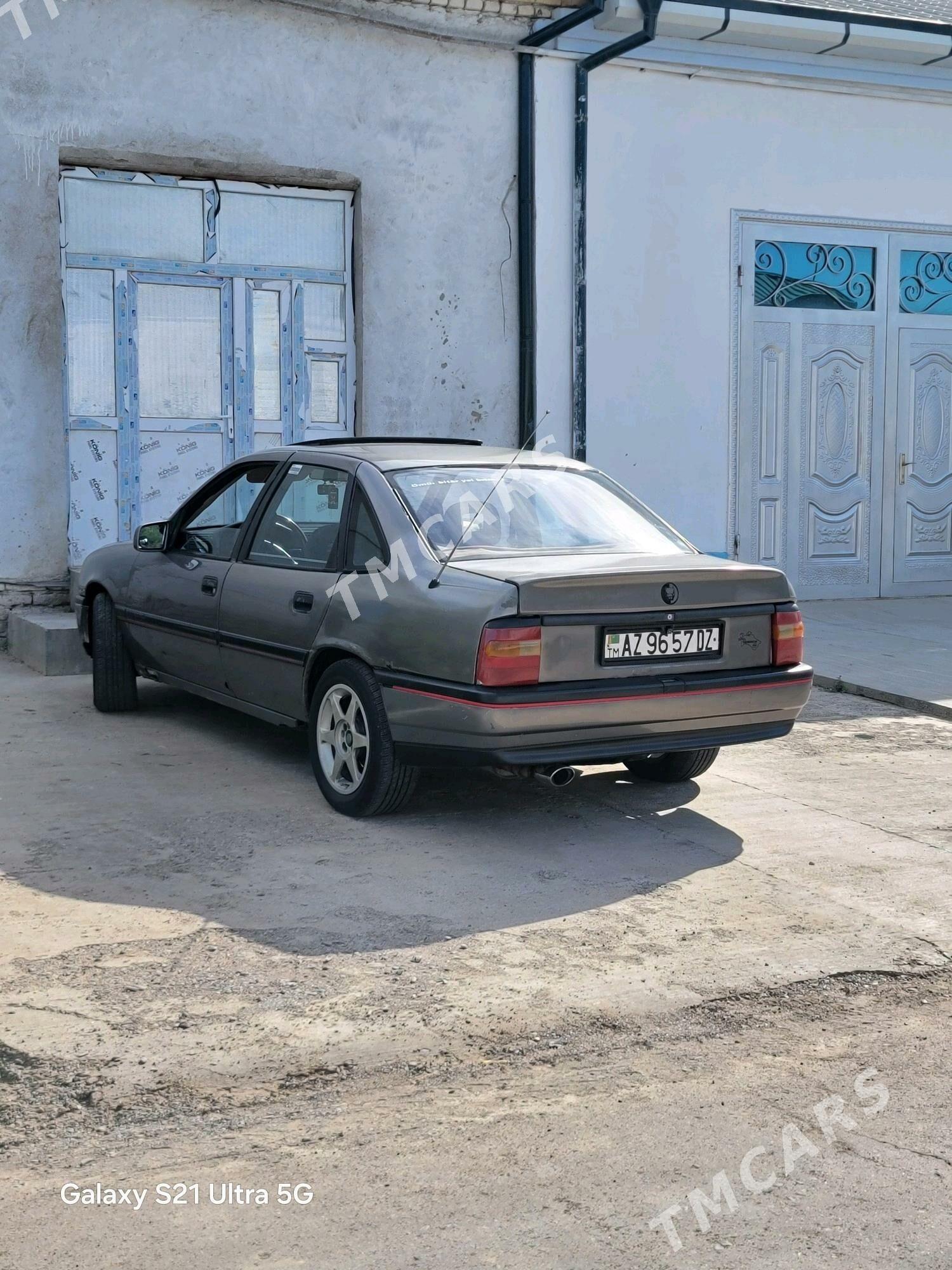 Opel Vectra 1989 - 30 000 TMT - Дашогуз - img 9