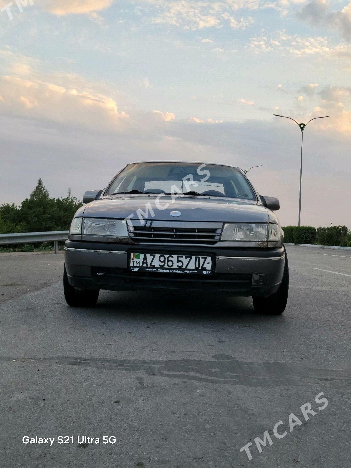 Opel Vectra 1989 - 30 000 TMT - Дашогуз - img 3