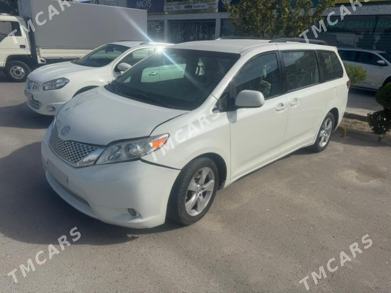 Toyota Sienna 2011 - 268 000 TMT - Aşgabat - img 1