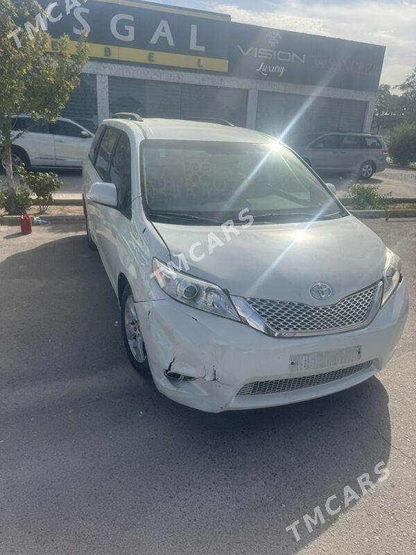 Toyota Sienna 2011 - 268 000 TMT - Aşgabat - img 6