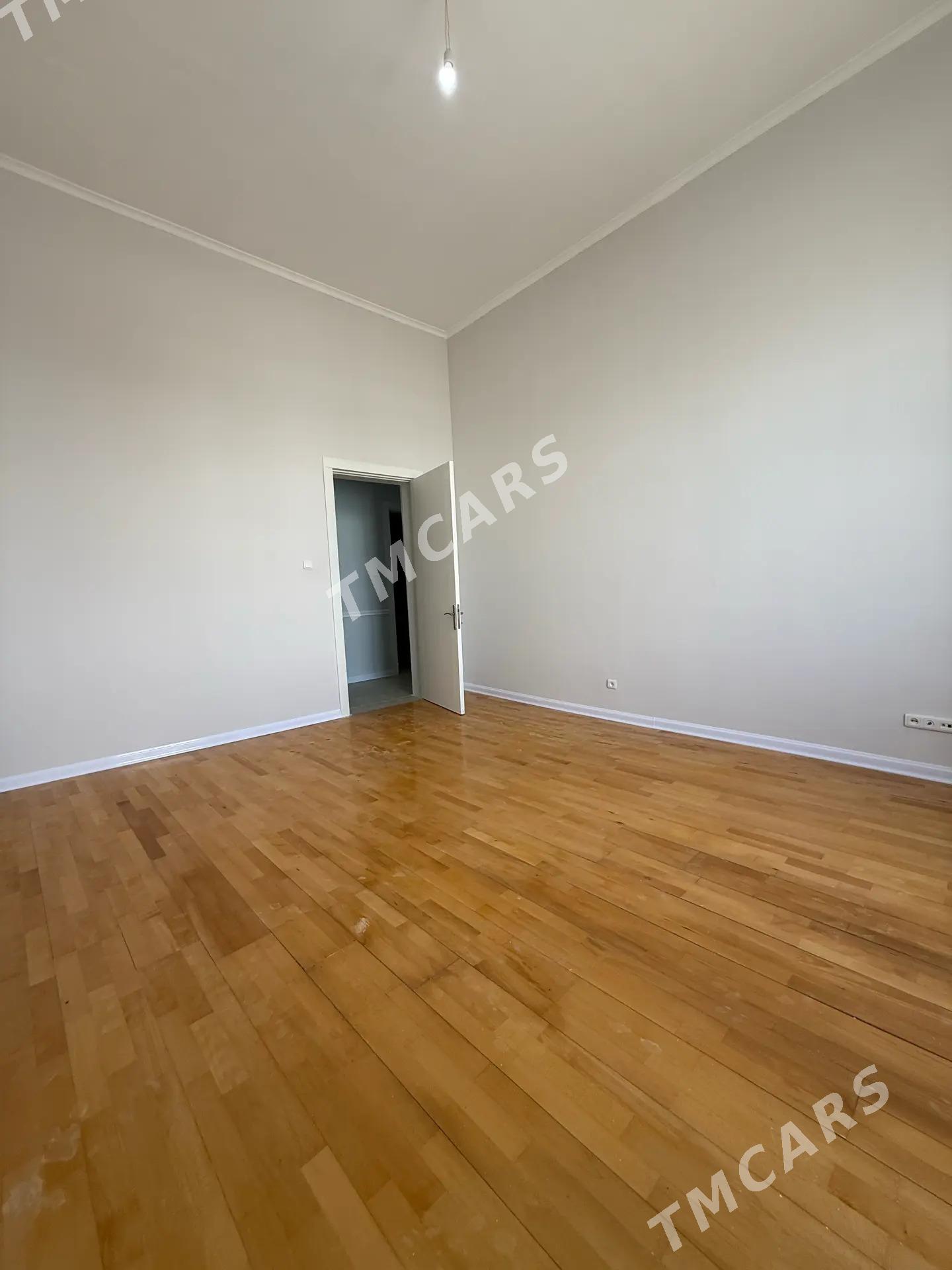 Podwoyskyy elitka 3 kom 175m2 - Aşgabat - img 6