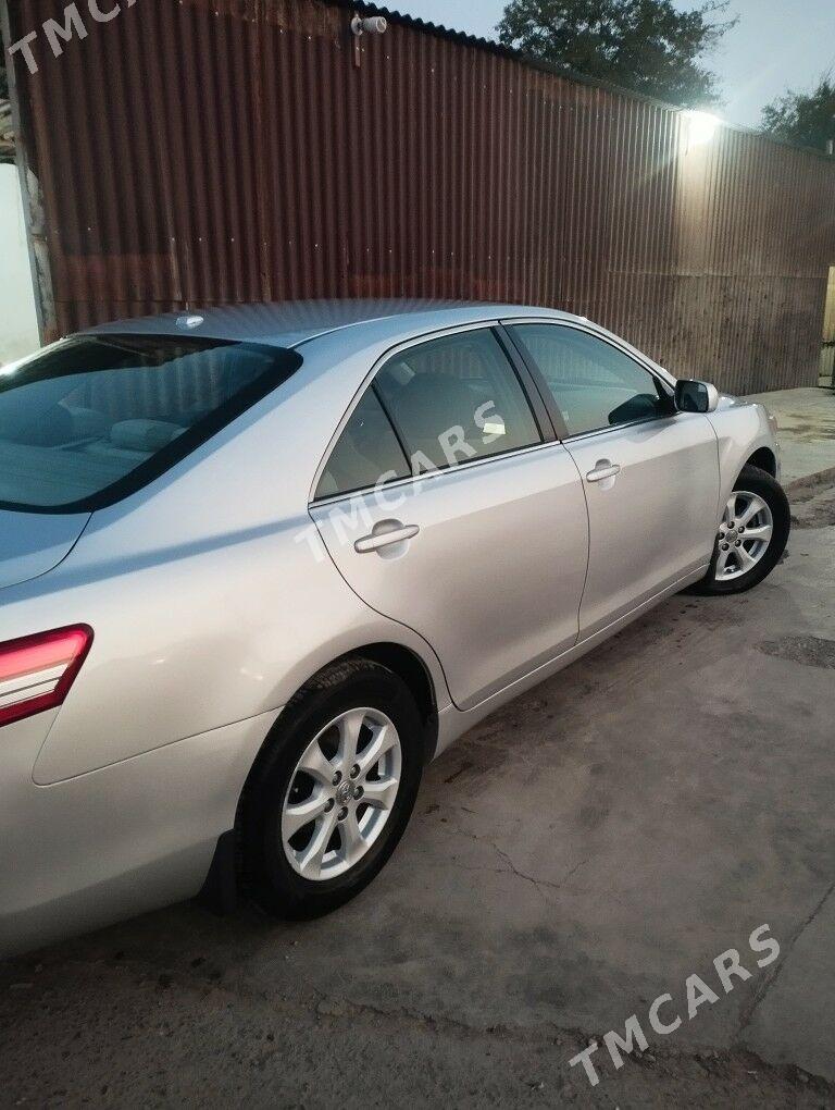 Toyota Camry 2010 - 185 000 TMT - Мары - img 3