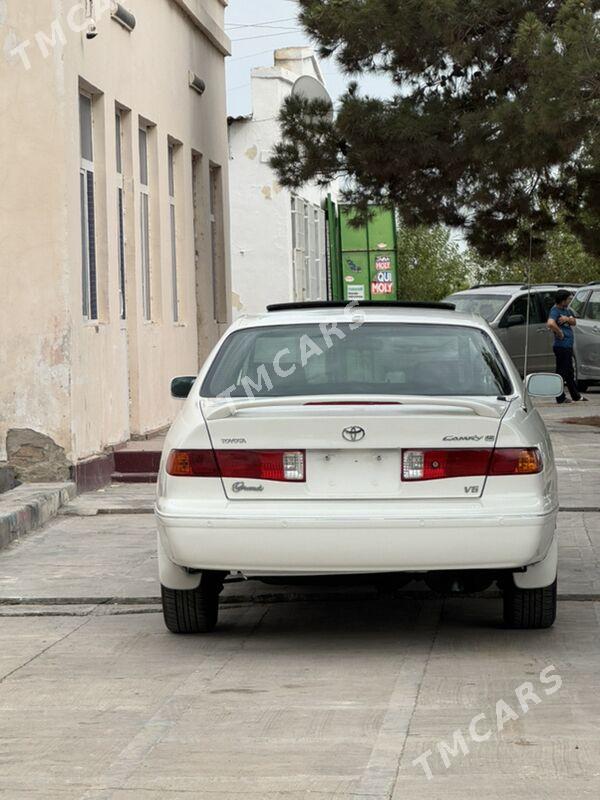 Toyota Camry 2000 - 170 000 TMT - Sakar - img 8