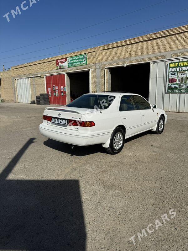 Toyota Camry 2000 - 170 000 TMT - Sakar - img 4