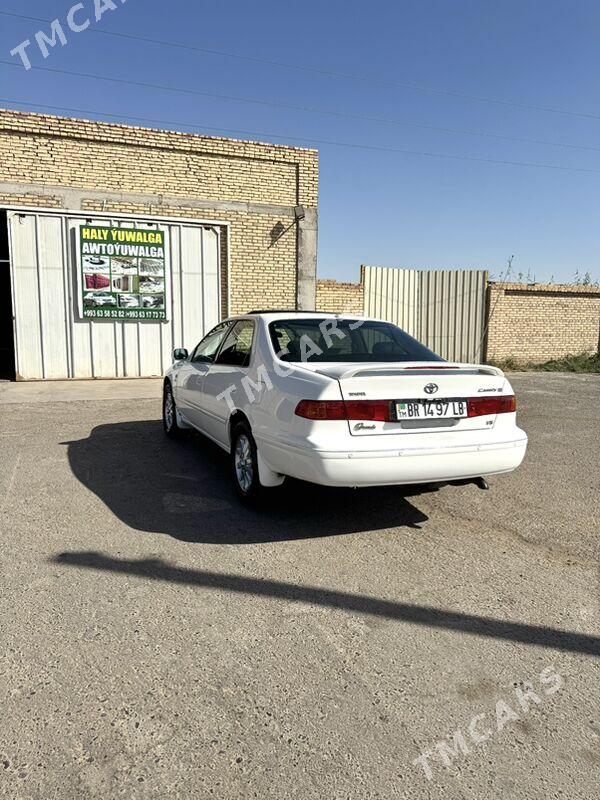 Toyota Camry 2000 - 170 000 TMT - Sakar - img 3