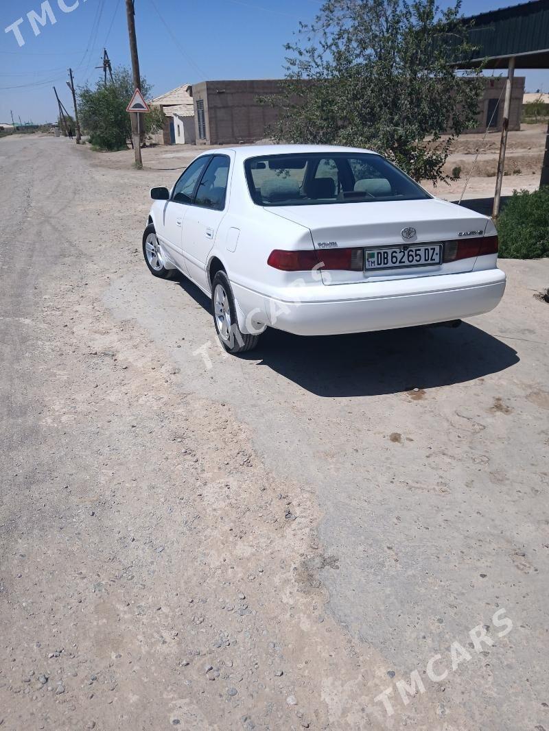 Toyota Camry 2000 - 125 000 TMT - Кёнеургенч - img 2