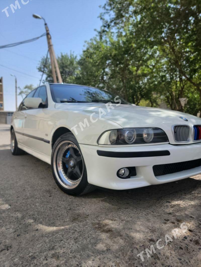 BMW 5 Series 2001 - 110 000 TMT - Sarahs - img 2