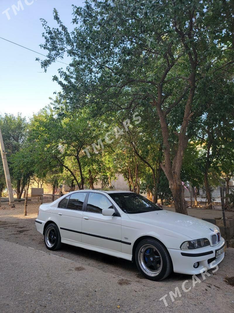 BMW 5 Series 2001 - 110 000 TMT - Sarahs - img 8