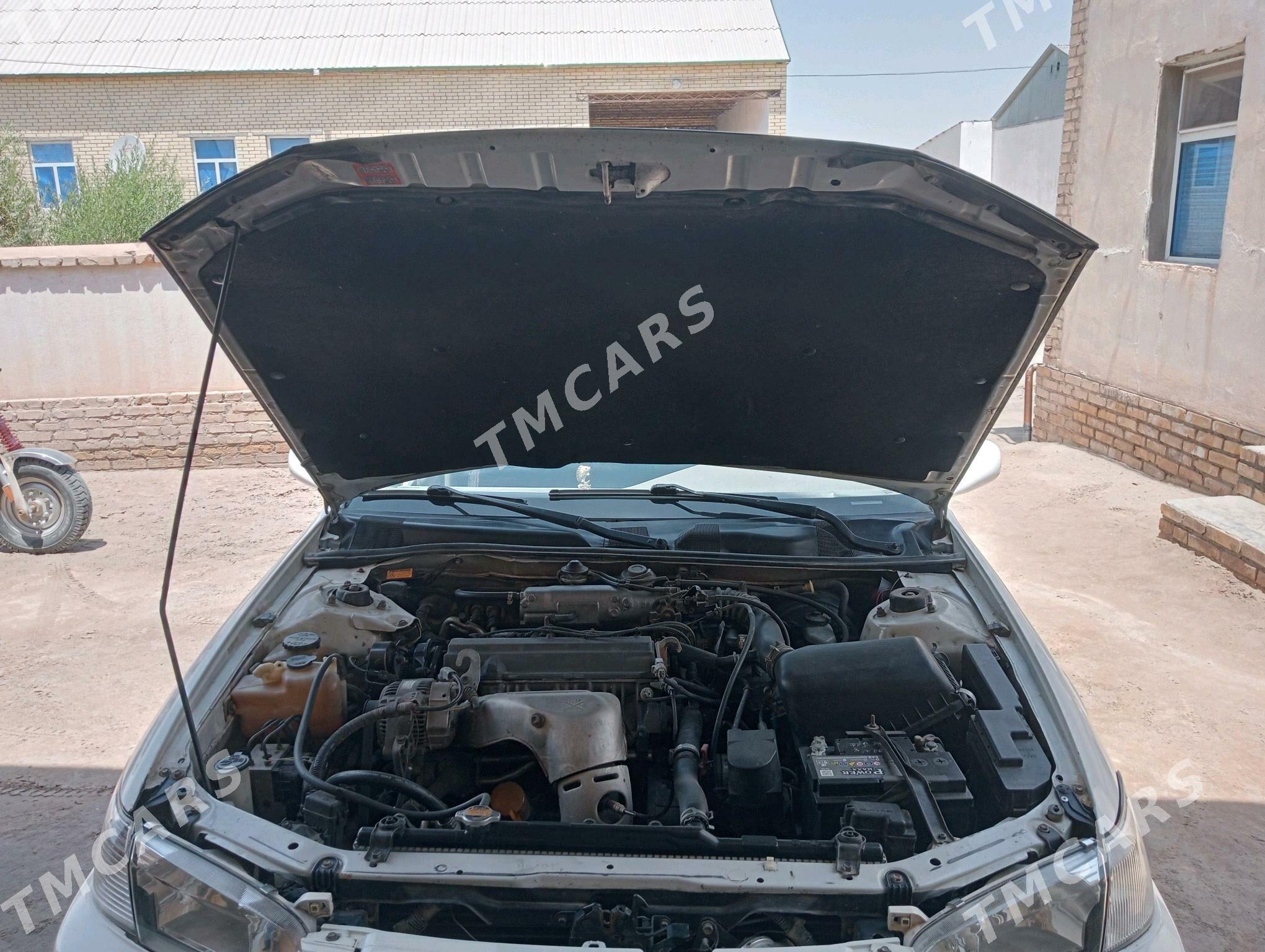 Toyota Camry 1999 - 120 000 TMT - Kerki - img 9