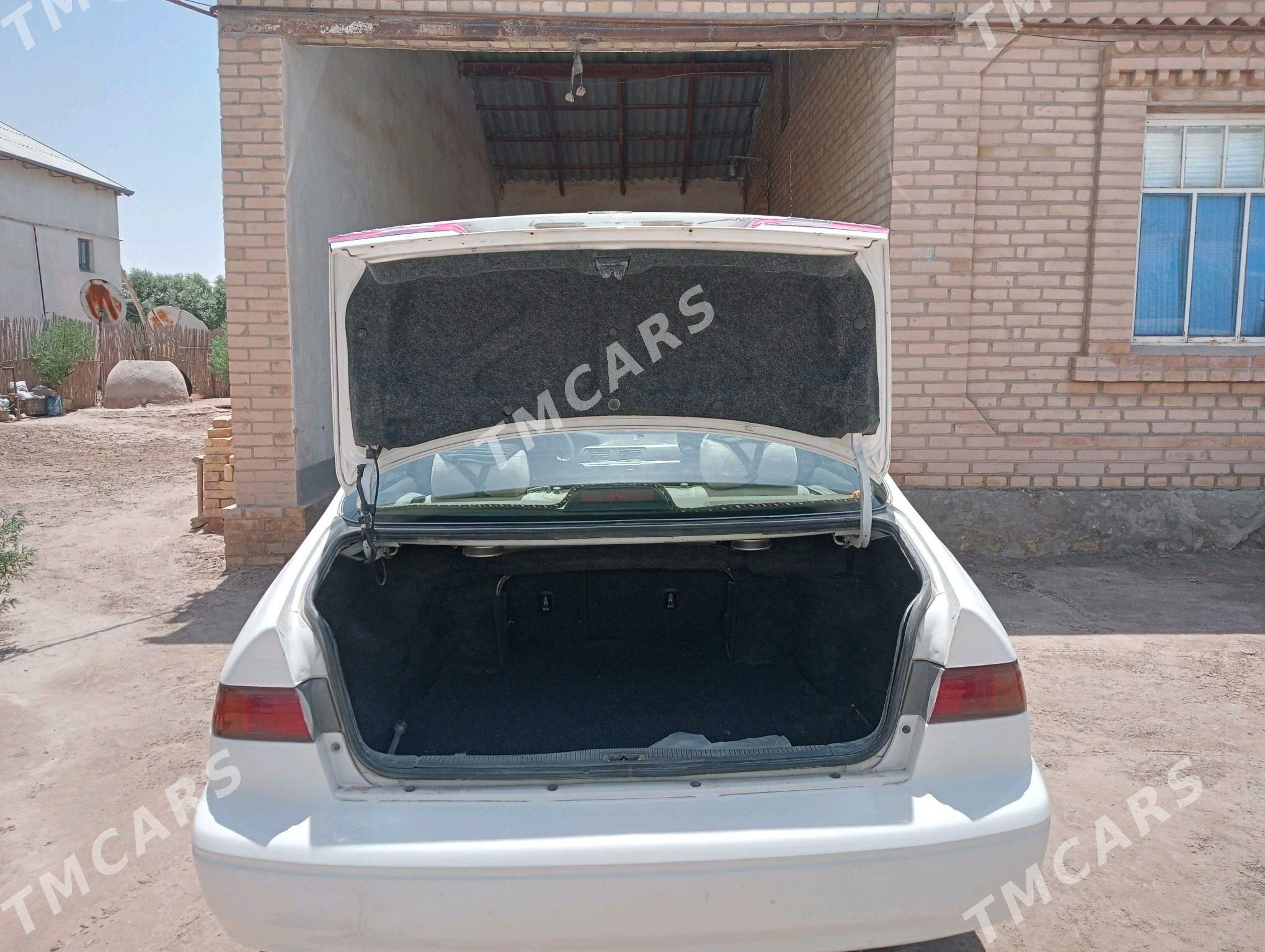 Toyota Camry 1999 - 120 000 TMT - Kerki - img 10