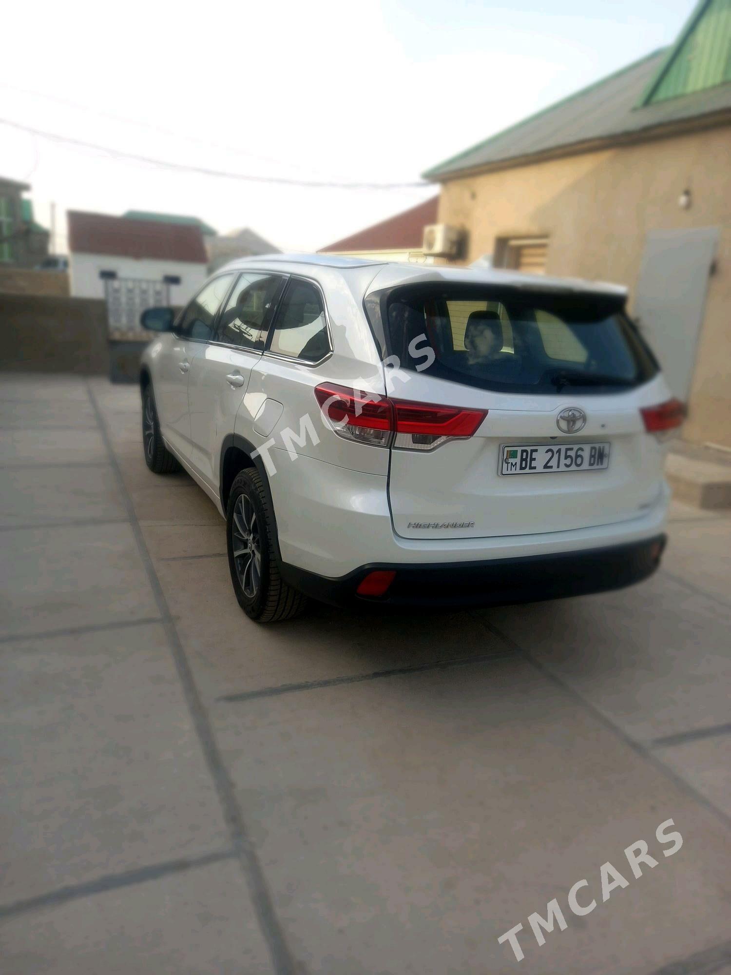 Toyota Highlander 2019 - 550 000 TMT - Балканабат - img 2