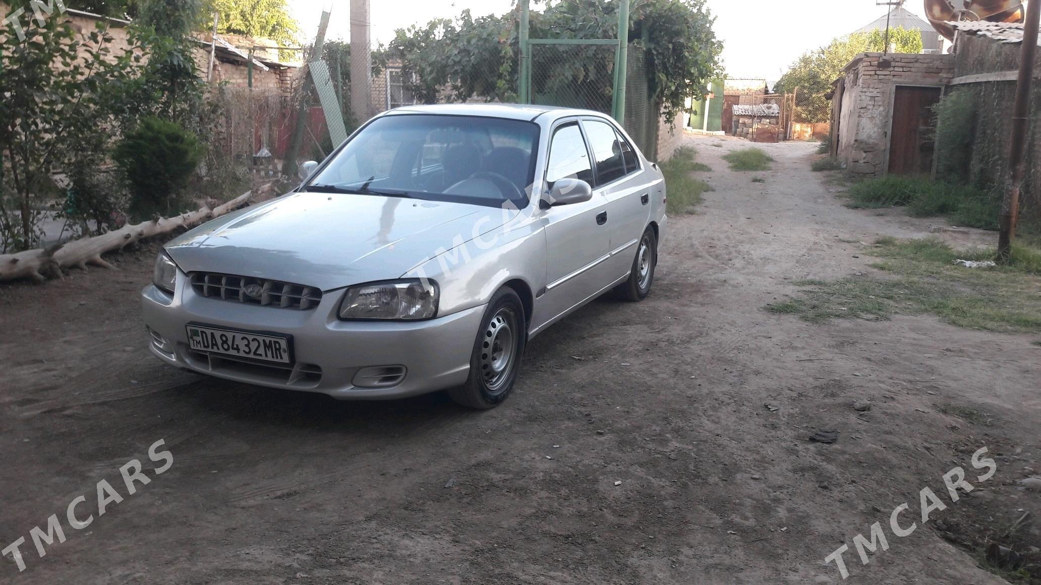 Hyundai Accent 2001 - 54 000 TMT - Байрамали - img 4