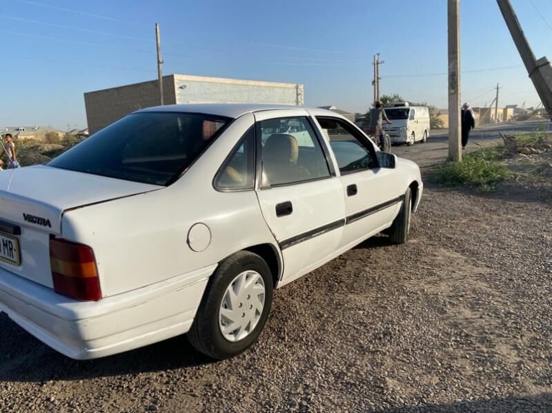 Opel Vectra 1992 - 22 000 TMT - Мургап - img 7