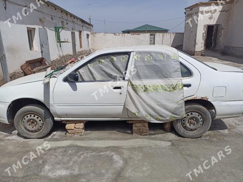 Nissan Sunny 1999 - 11 000 TMT - Дашогуз - img 3