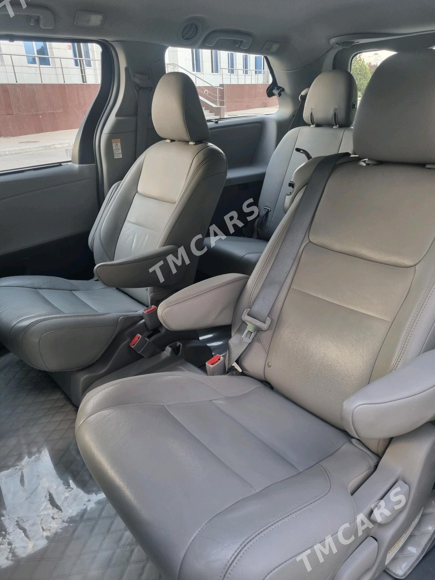 Toyota Sienna 2016 - 330 000 TMT - Ашхабад - img 3
