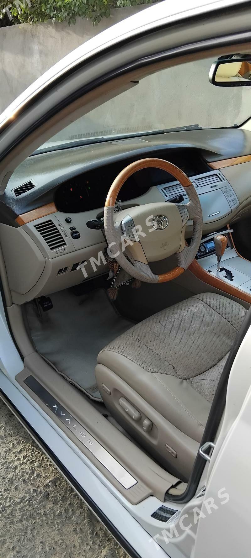 Toyota Avalon 2005 - 165 000 TMT - Гёкдепе - img 8