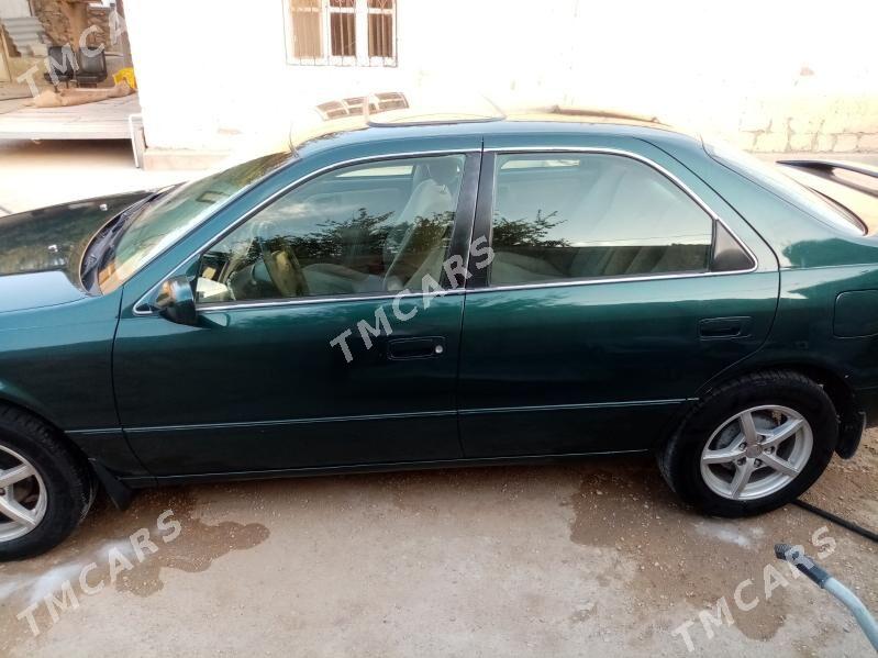 Toyota Camry 1997 - 130 000 TMT - Балканабат - img 4