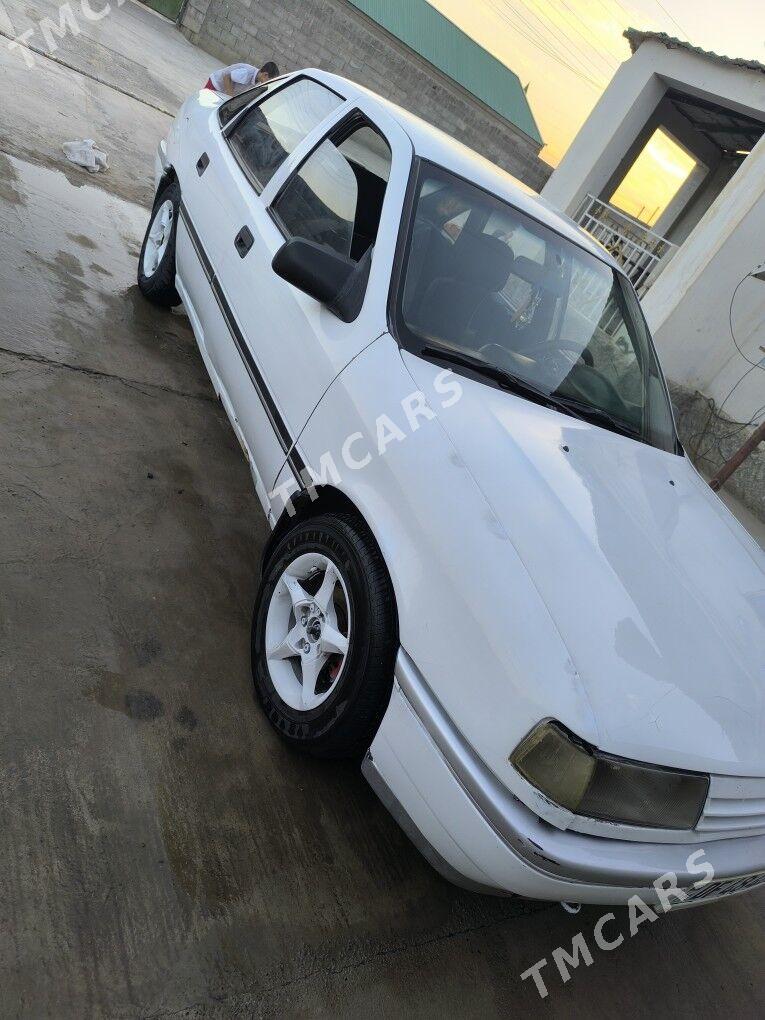 Opel Vectra 1990 - 24 000 TMT - Kaka - img 8