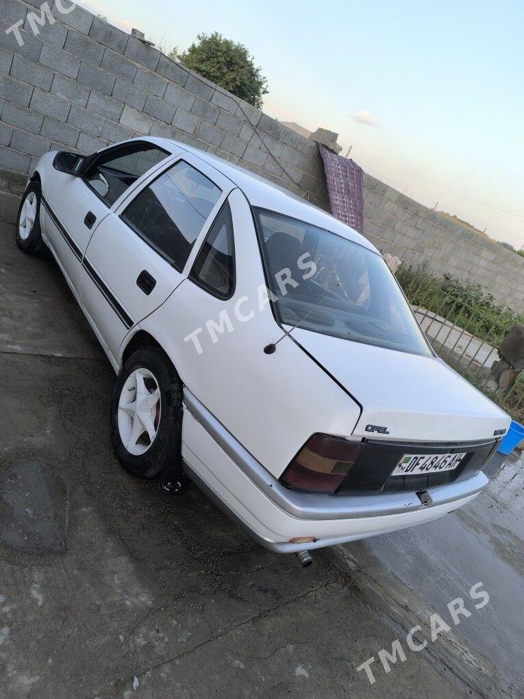 Opel Vectra 1990 - 24 000 TMT - Kaka - img 9