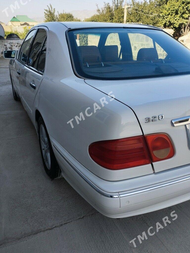 Mercedes-Benz E320 1997 - 90 000 TMT - Bäherden - img 7