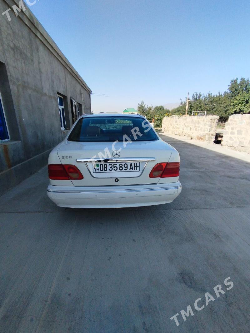 Mercedes-Benz E320 1997 - 90 000 TMT - Bäherden - img 8